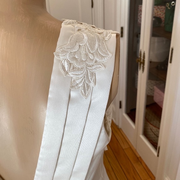 JESSICA MCCLINTOCK VINTAGE BRIDAL GOWN OFF WHITE - SIZE 10 - Picture 8 of 16